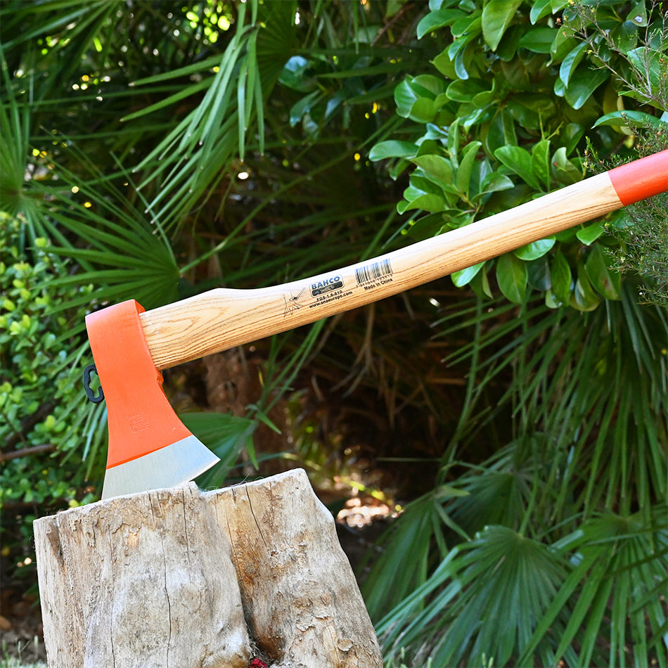 Bahco Felling Axe FGS on tree stump