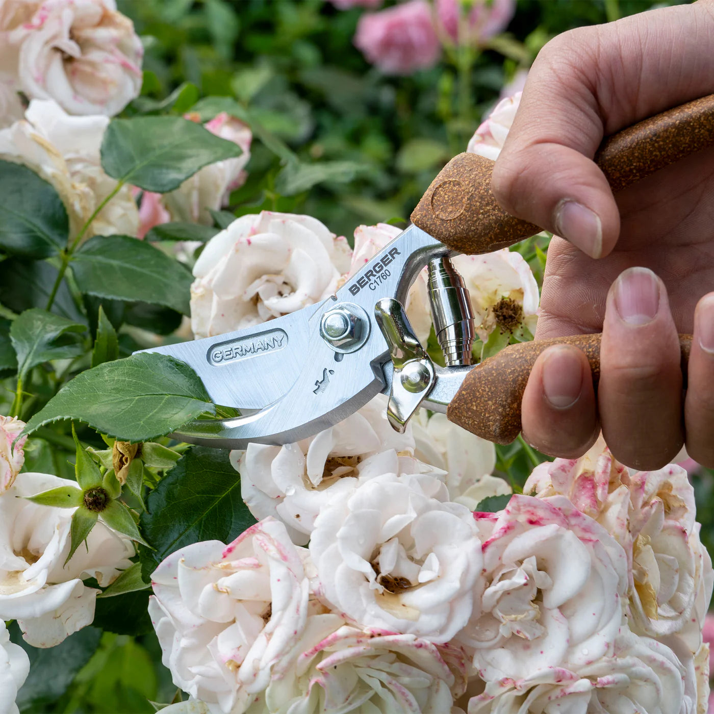 BERGER Hand shears bypass C1760 | Cork handle | Straight cutting head & forged metal body