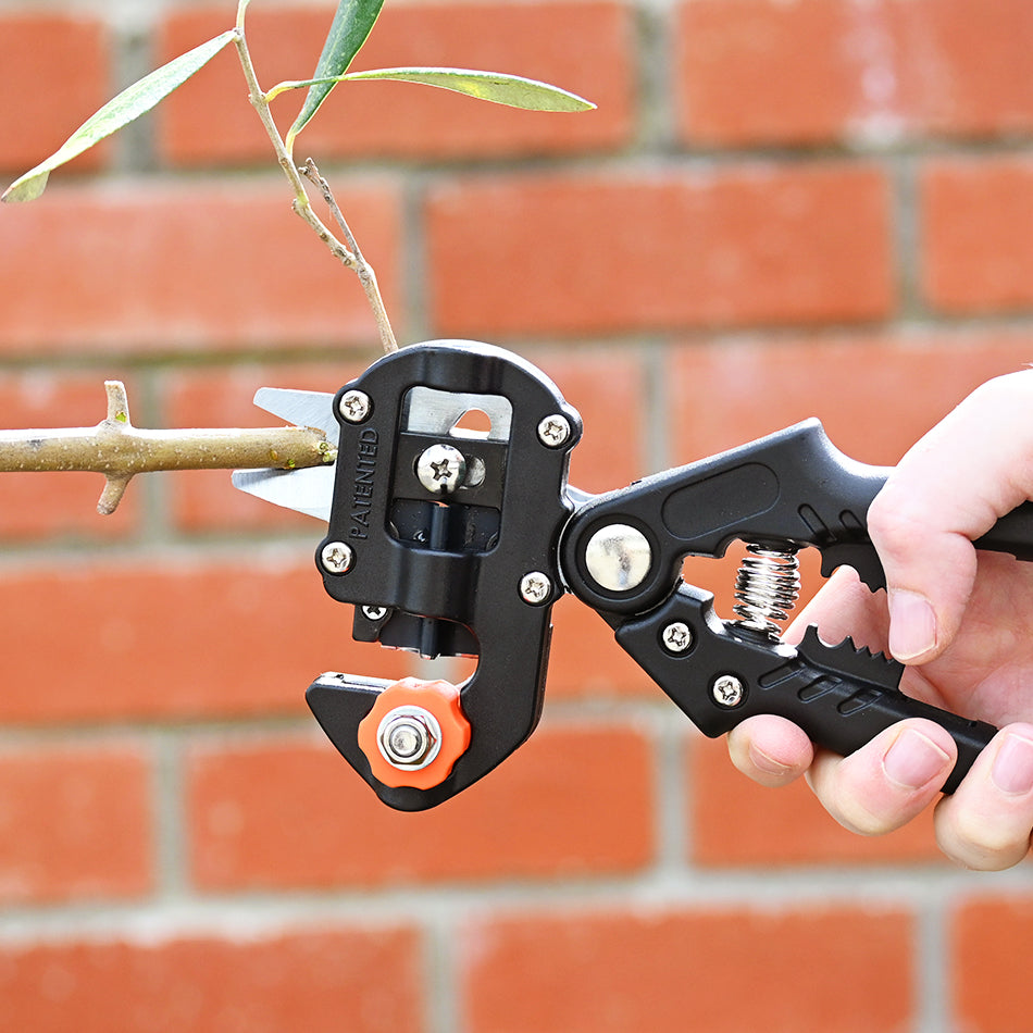 Duratool G400K Grafting Machine snipping branch