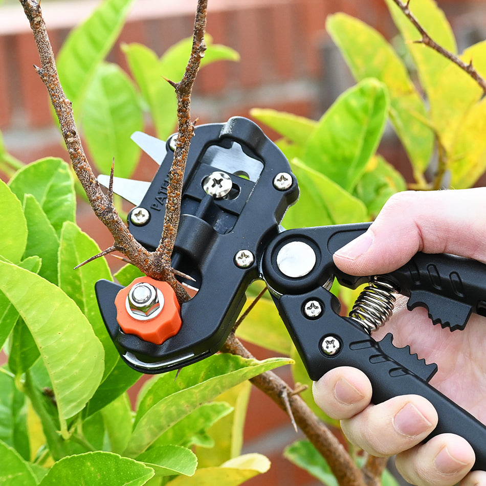 Duratool G400K Grafting Machine cutting branch close-up